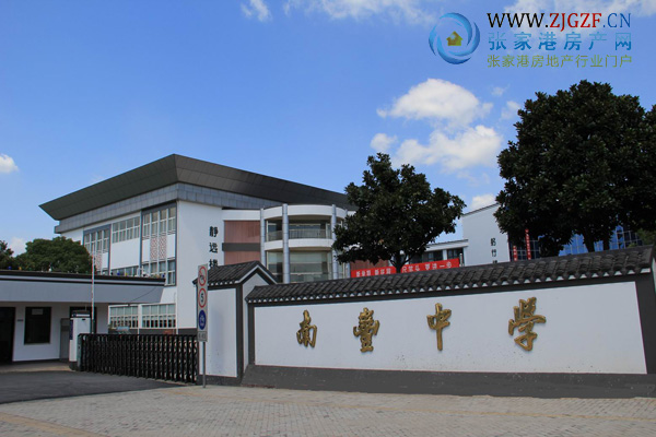 张家港南丰中学图片